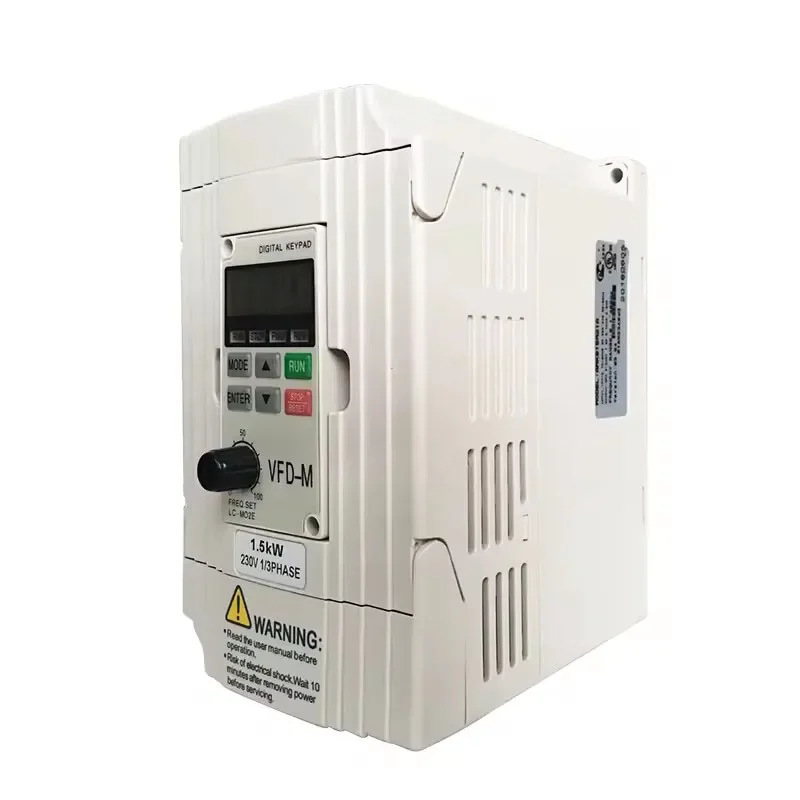 New 1.5KW Single Phase 220V Inverter with High Function and Low Noise New Variable Frequency Driver VFD015M21A