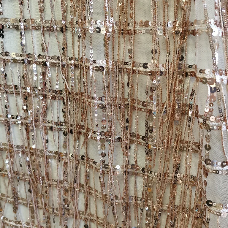 splendido-tessuto-in-pizzo-ricamato-con-paillettes-e-nappe-3d-per-abiti-da-sposa-abiti-da-sera-vestiti-e-costumi-da-palcoscenico