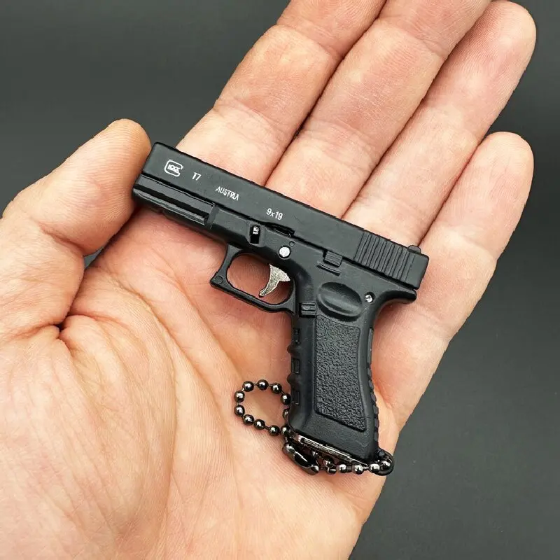 Alloy 1:3 Scale Glock Pistol Keychain Mini Toy Gun Weapon Model Metal Keychain For Adult Kids Christmas Gift