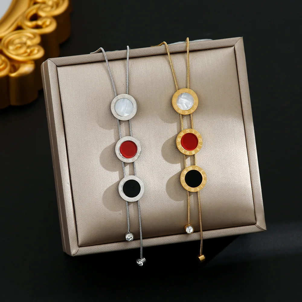 New Titanium Steel Roman Letter Three Color Round Pendant Tassel Necklace Women Light Luxury Chain