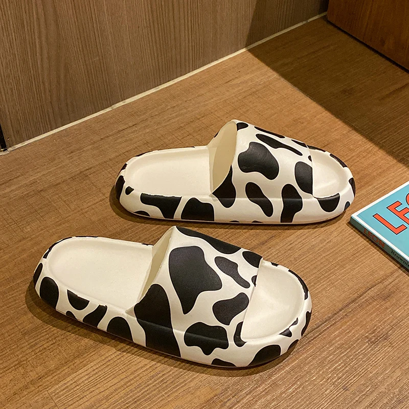 

Summer Men's Slippers Women Flip Flops Beach milk panda color Thick Platform Outdoor Shoes Slides Sandals Soft PVC Shoes