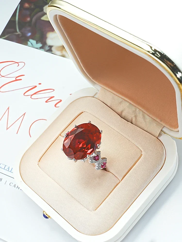 Fashionable 925 sterling silver red treasure pigeon egg ring set with high carbon diamond temperament wedding jewelry
