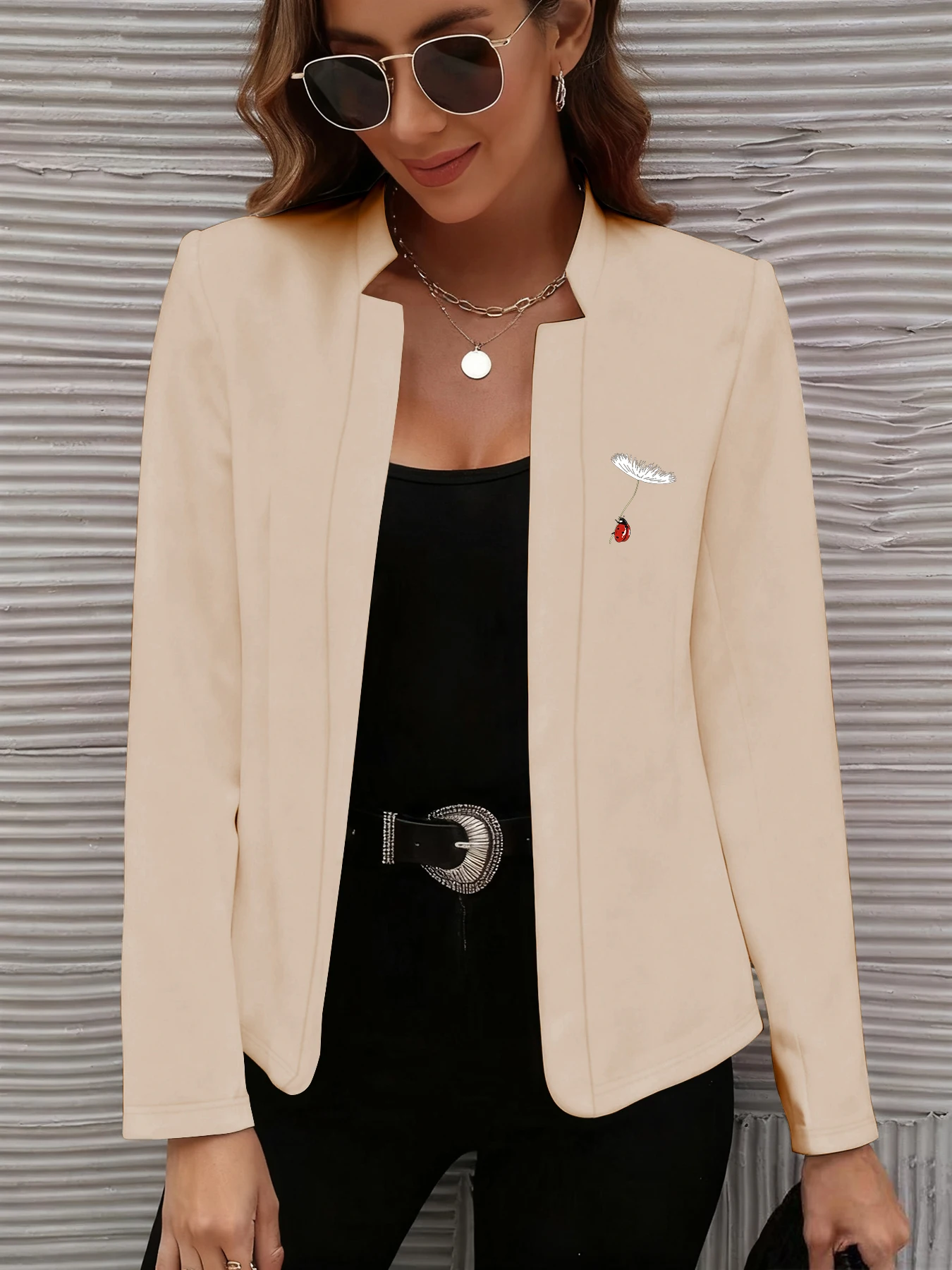 European and American Style Spring and Autumn Casual Jackets, Trendy Must-Have Women's Cardigans, Women's Fashionable Blazers, Women's Slim-Fit Cardigans, Long-Sleeve Style, Suitable for Spring and Autumn, Machine Washable, Casual Women's Clothing
