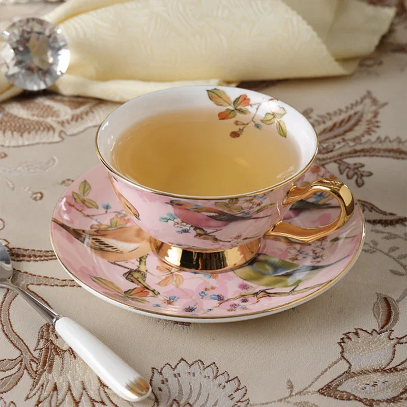 European Coffee Cup Set Pink Flower Bird Creative Ceramic Gold Rim Bone China Tea Cup & Saucer Set with Spoon Beautiful Gift