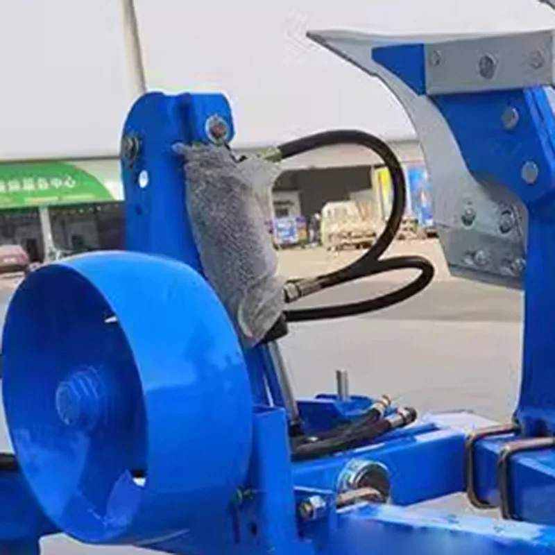 Four-wheeled hydraulic flip plow banner mirror deep plowing deep turning rotary plow side shift tilling ridger agricultural