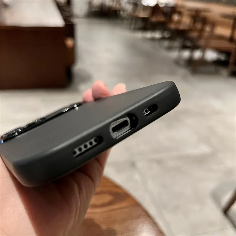 حافظة فاخرة من السيليكون غير اللامع لهاتف آيفون 16 15 14 13 12 11 برو ماكس بلس خط رسم صلب أسود أبيض غطاء رفيع للغاية