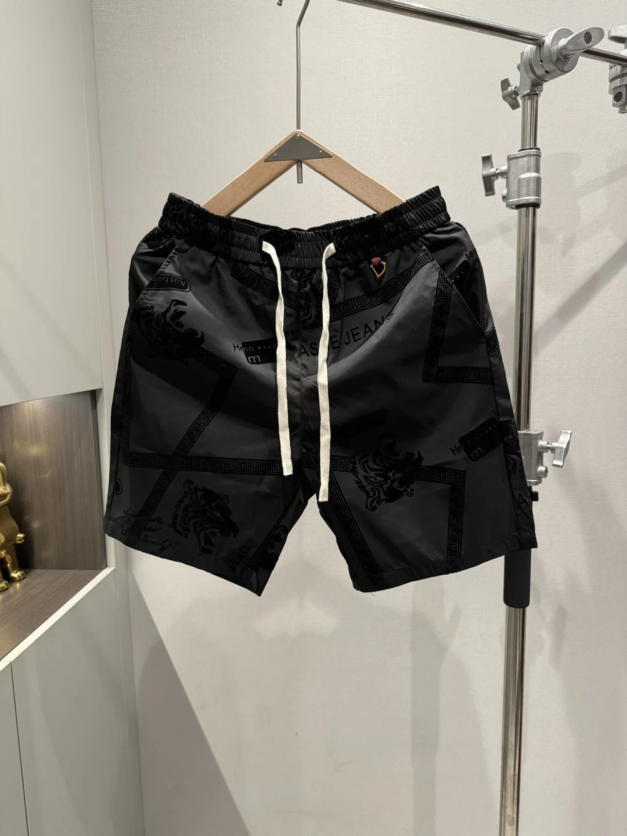 

Летние тонкие мужские шорты с принтом, повседневная пляжная одежда, модные молодежные спортивные брюки, удобные легкие брюки