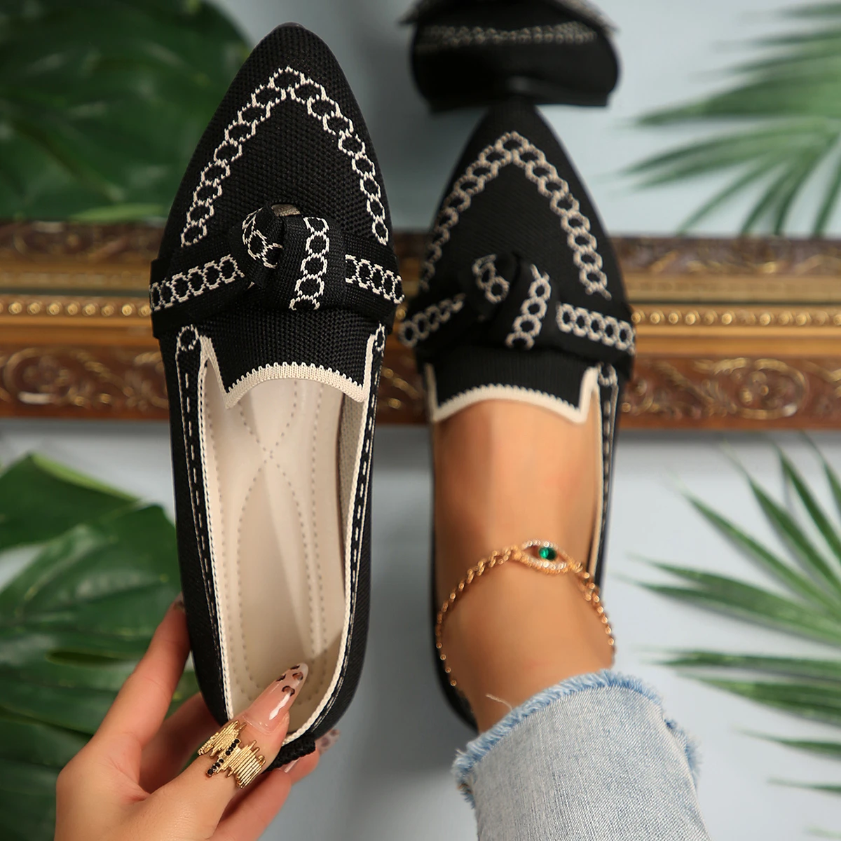 Women Flats 2025 New Knitted Slip Breathable Comfortable Solid Color Shoes Casual Pointed Toe Walking Loafers Sneakers Women
