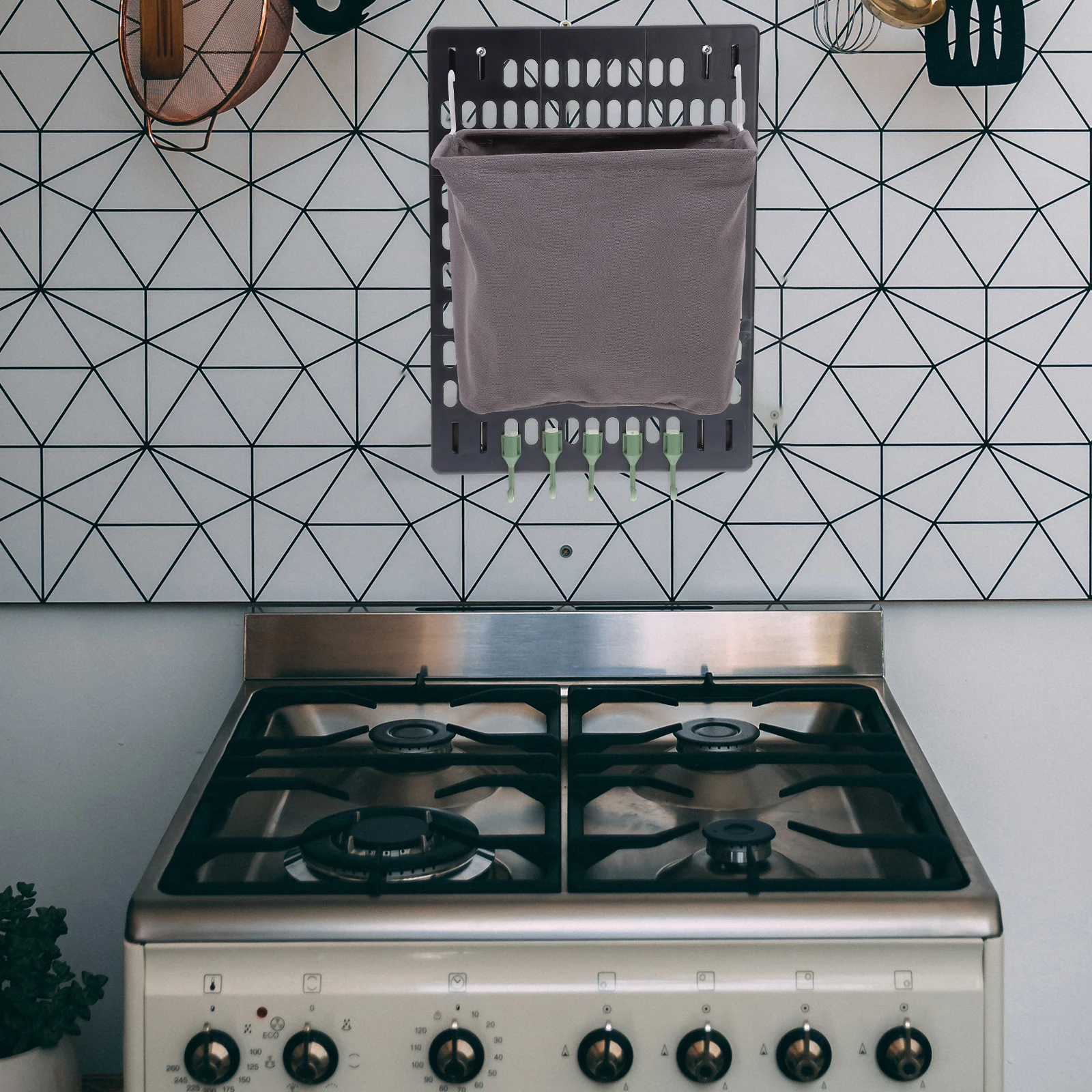 

Creative Hanging Storage Basket Durable Multi Function Pegboard Container for Clothes Sundries Pegboard Paper Towel Holder