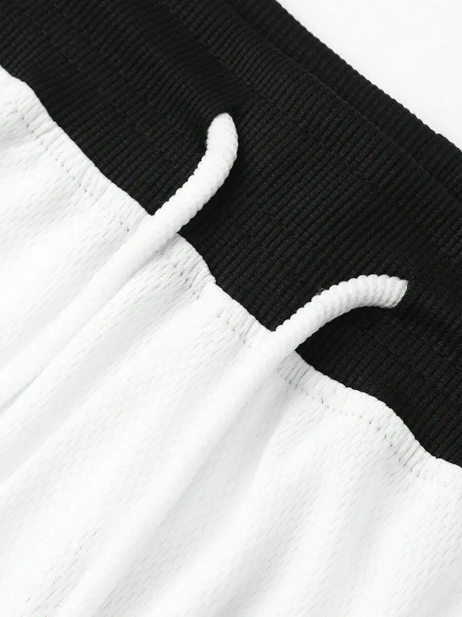 

Mens Casual Sports Shorts With Drawstring Waist And Zippered Pockets