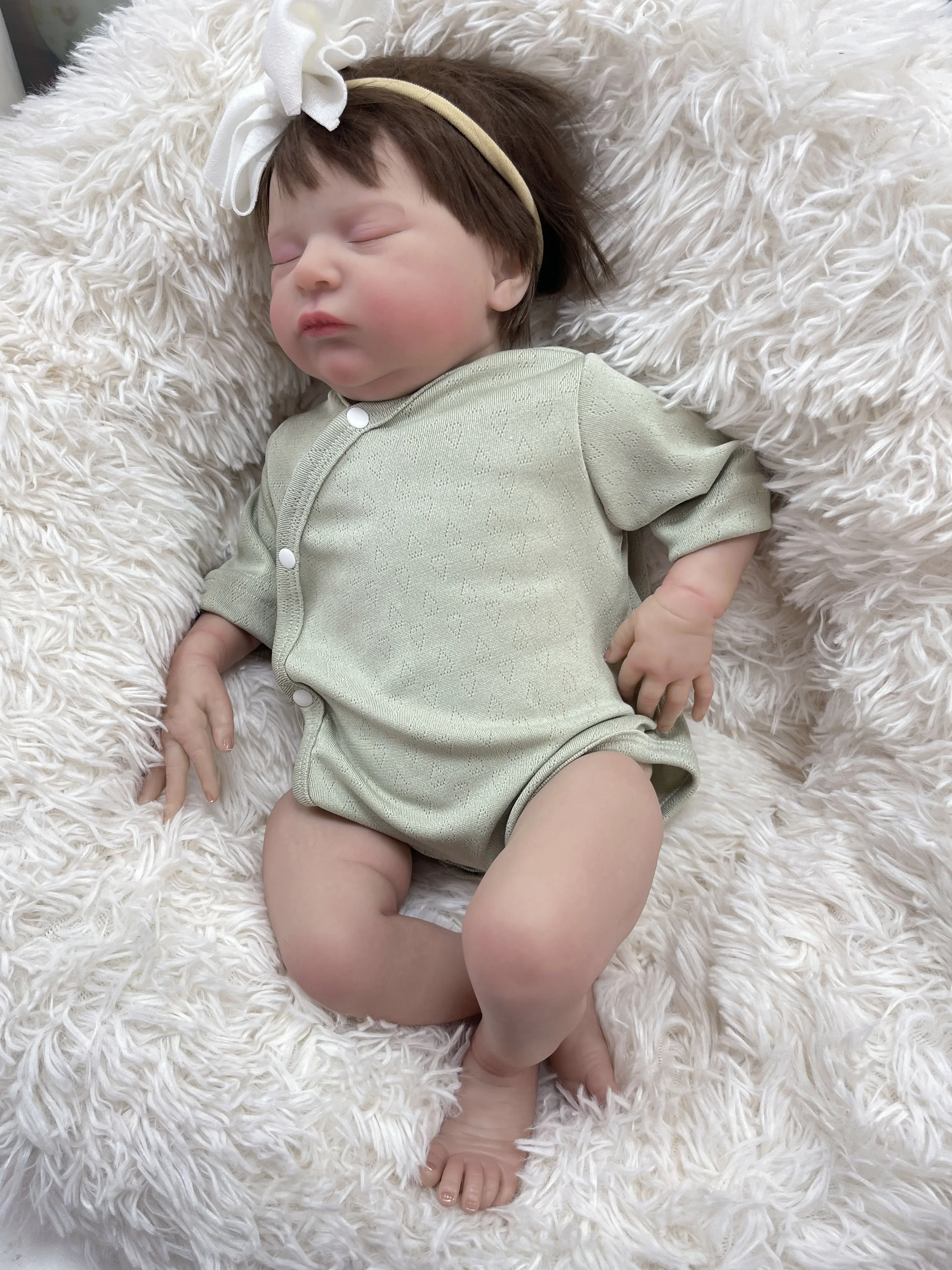 48 cm Laura Neugeborenen-Körper aus weichem Stoff, bereits fertig bemalt, schlafende wiedergeborene Babypuppe, 3D-Haut mit sichtbaren Adern, Handwurzelhaar