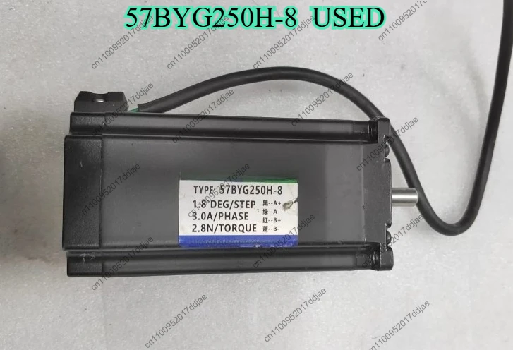 57byg250h-8 high torque stepper motor, shaft diameter 8mm, 2.8n torque. two-phase four-wire 3a current, body length 110mm