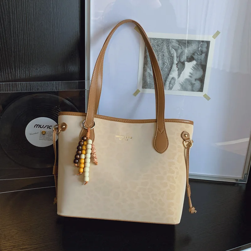 

Матовая сумка-ведро 2025 года, просторная женская сумка через плечо, винтажная пригородная сумка, универсальная сумка через плечо большой вместимости ​