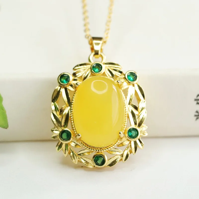 

Natural Amber Beeswax Pendant Necklace Ethnic Style Jewelry Fashion Versatile
