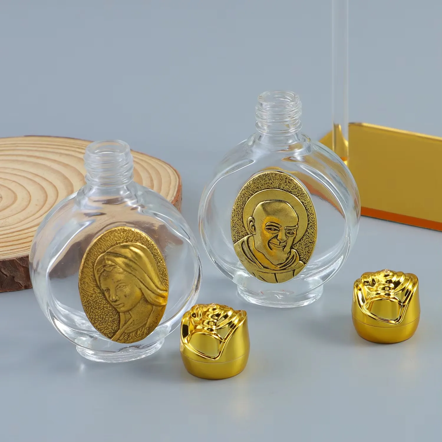 60ml Portable Glass Holy Water Bottle for Baptism Religiou Ceremony Church Supplies Gold Color Saint Lmage Design Export Quality