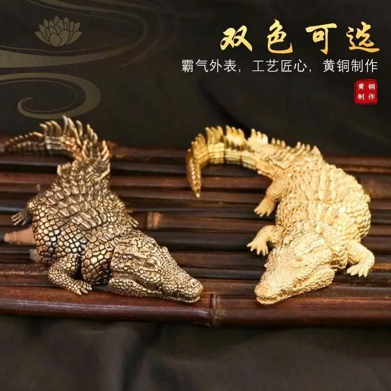 

Латунный Крокодил 3D дизайн Свободно вращается, чтобы создать винтажную домашнюю настольную фотографию