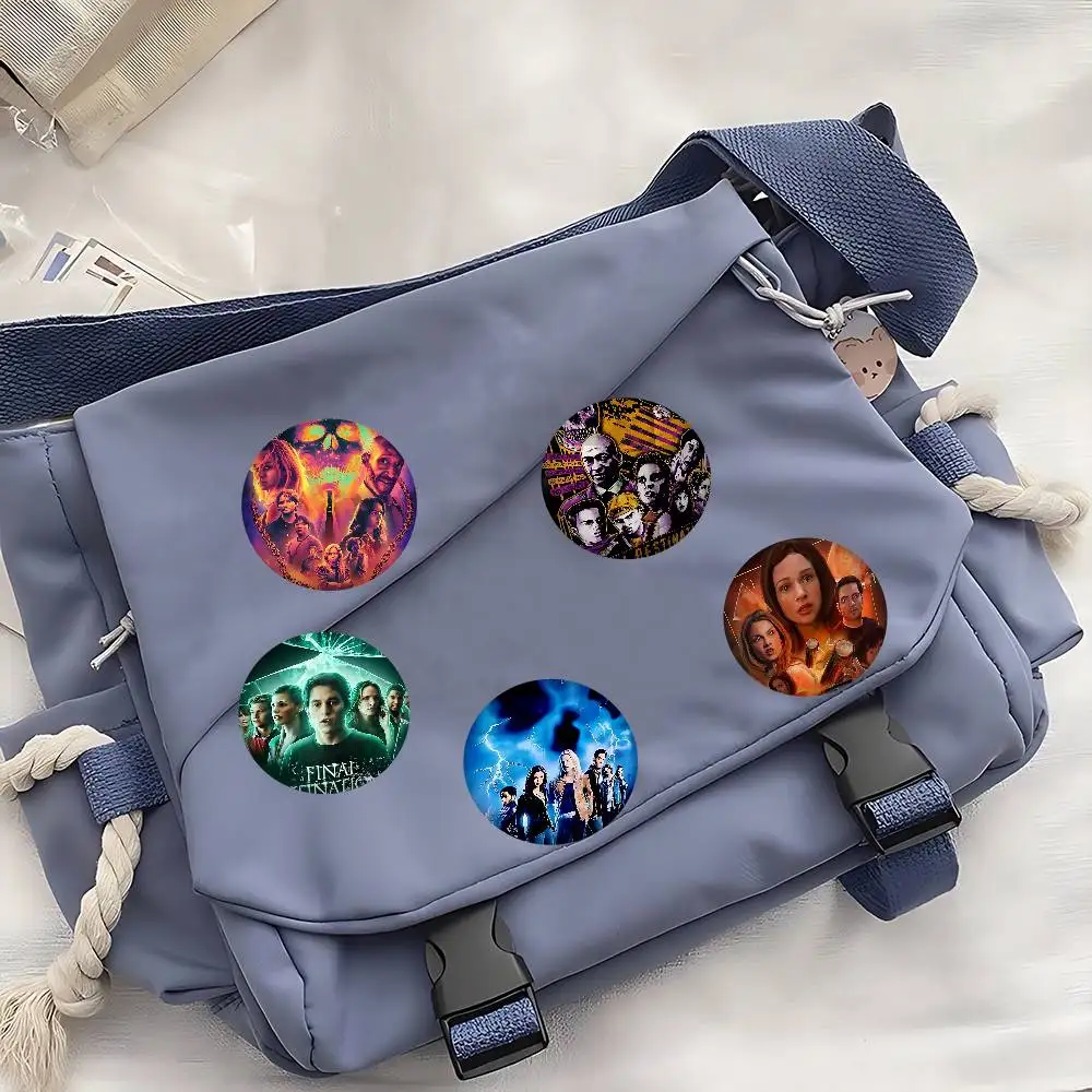 MovieS F-Final Destination Badges الإبداعية صفيح لينة زر دبابيس الحيوان أيقونة بروش التلبيب على ظهره شارة