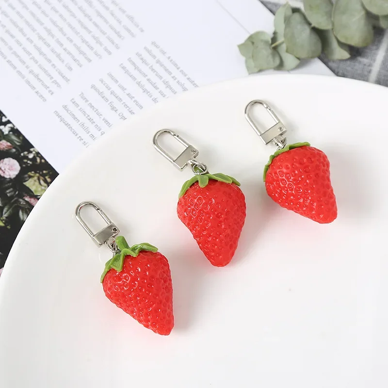 New simulation strawberry key chain creative model lovely fruit bag car pendant llaveros Women ornaments jewelry gift Trinkets