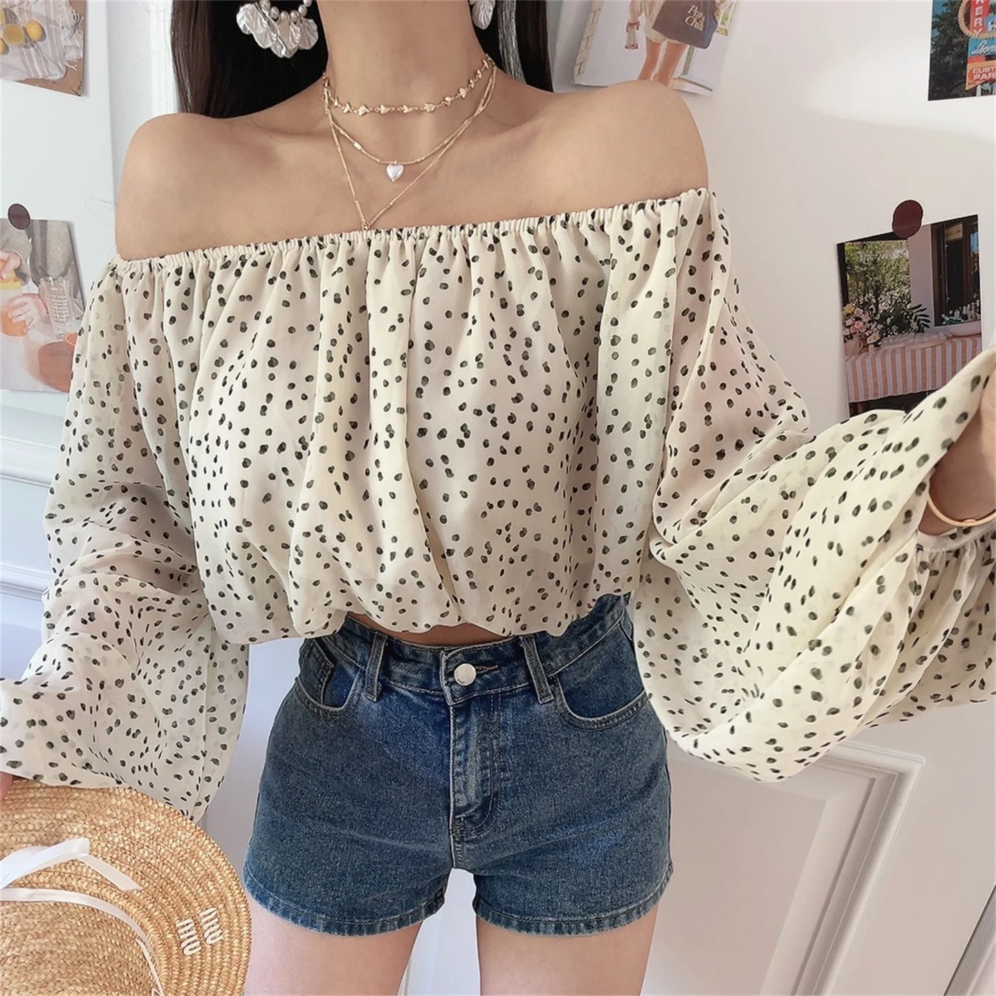 

French Style Polka Dot off Shoulder Lantern Sleeve Holiday Top Women's Loose Fit Polyester Summer Shirt Waist
