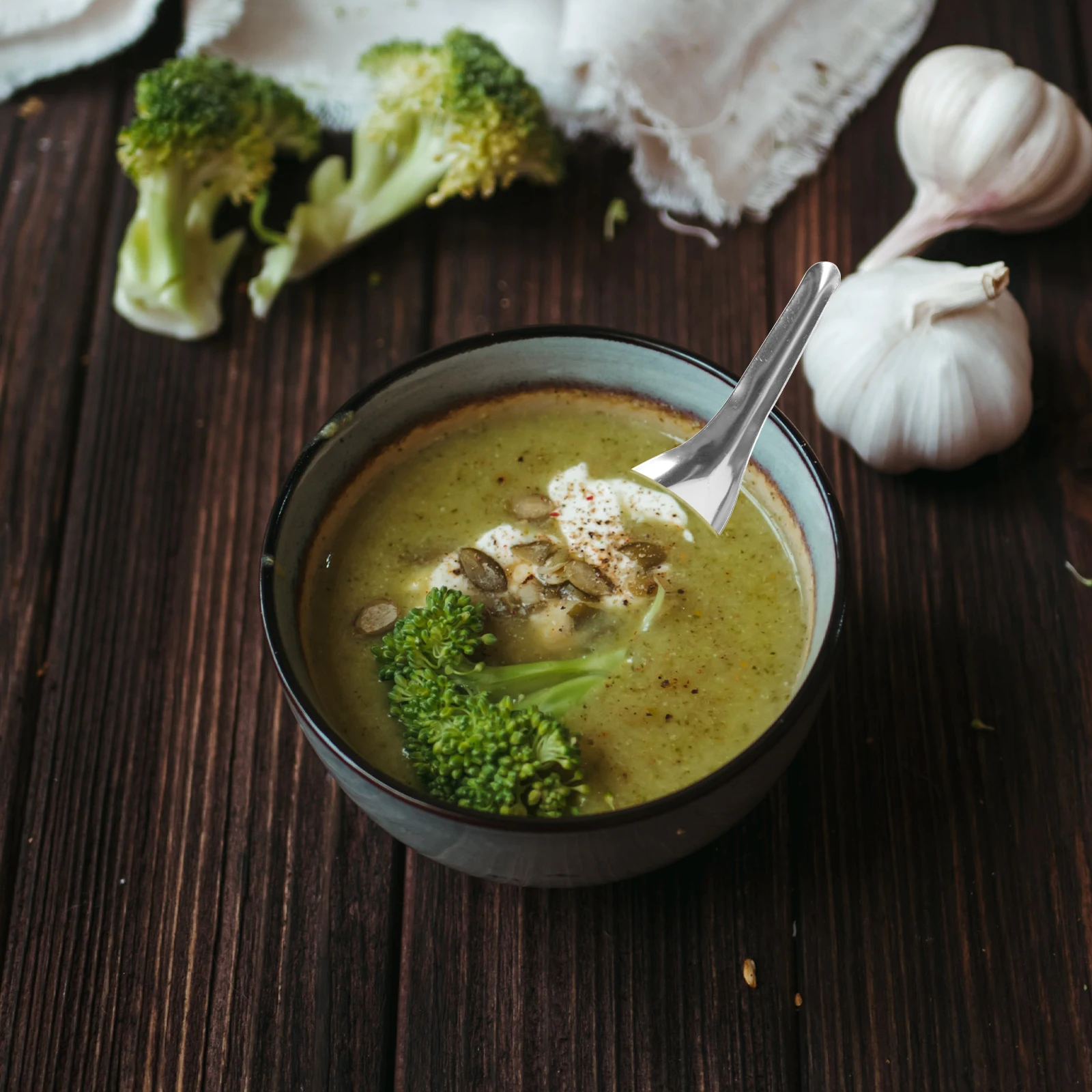 

Cabilock Stainless Steel Soup Spoons 50Pcs Polished Flatware Set for Home Restaurant Coffee Tea Dessert Kitchen Utensils