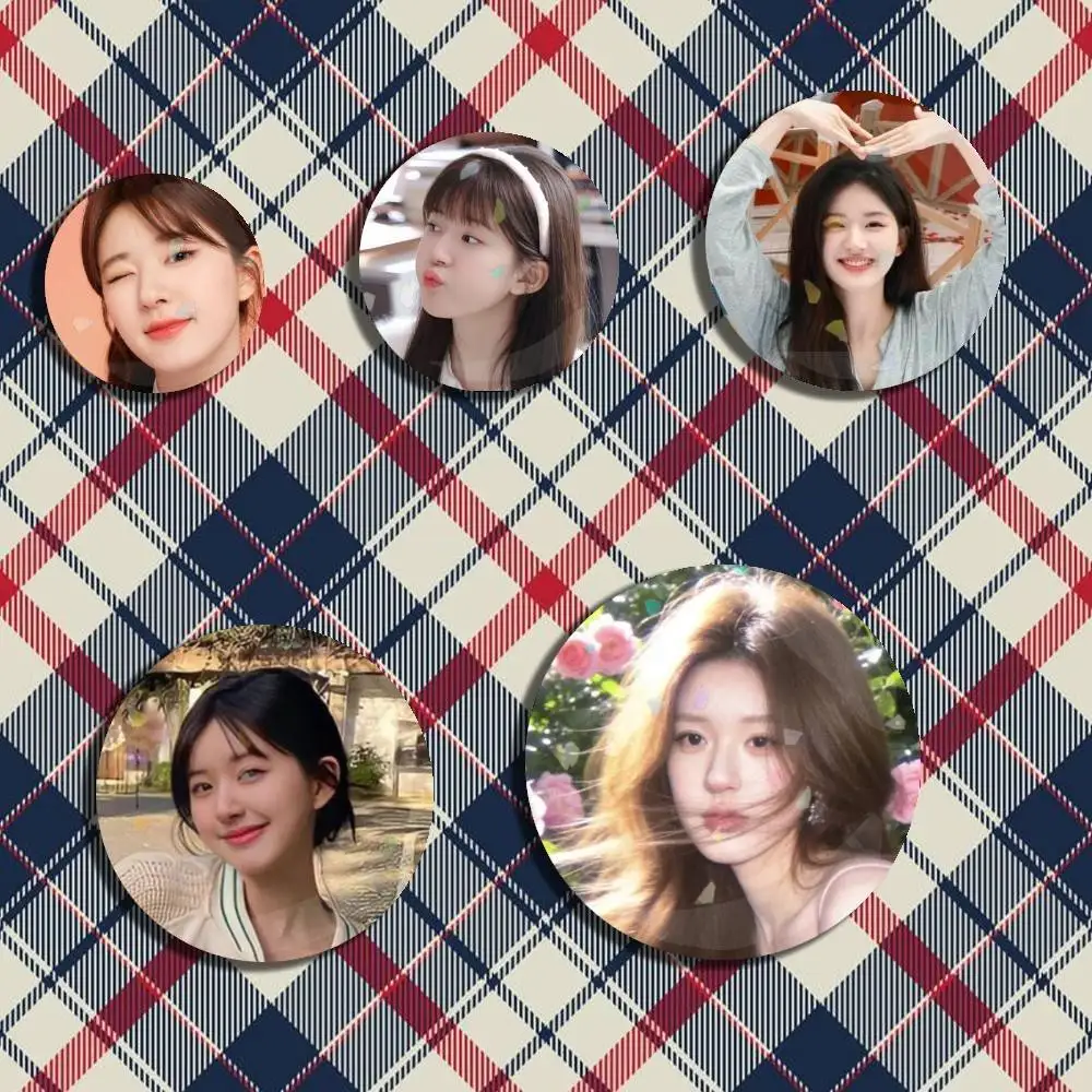 

lusi R-Rosy Zhao Badge Stage Brooches on Backpack Clothes Handmade Round Enamel Pins for Jewelry Gift Bag Accessory