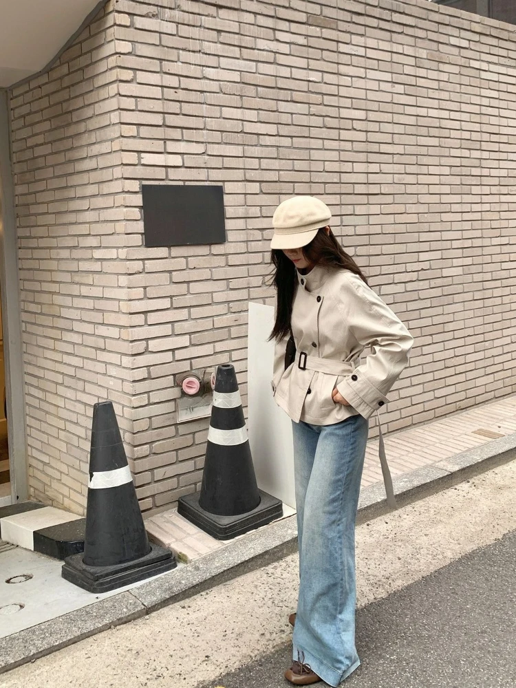 

Стильная женская короткая ветровка, пальто 2025 года, корейская приталенная куртка с воротником, легкая многослойная осенняя мода, предметы первой необходимости