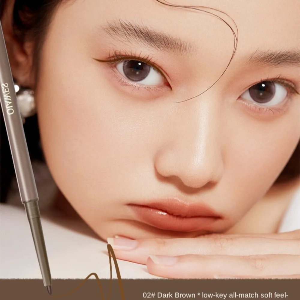 高品質 2in1 アイライナー 長持ち 防水 リクライニング シルクワーム ジェルペンシル 汚れにくい ブラック ブラウン アイライナー ペン 初心者向け