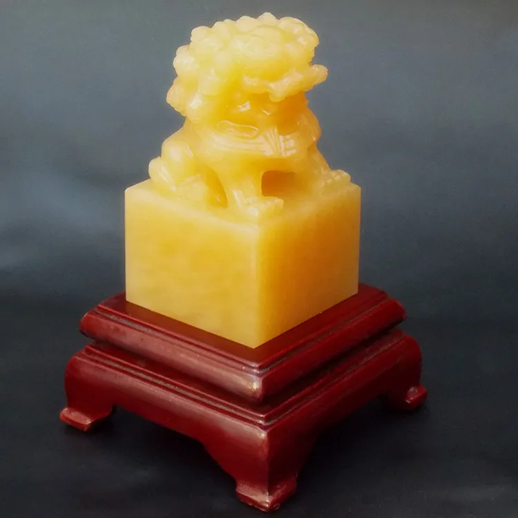 Topaz Lion Jade Stone Seal Ornaments Business Personal Gift Collections Certificates Engraving Letter Boss Office Stamp Signet