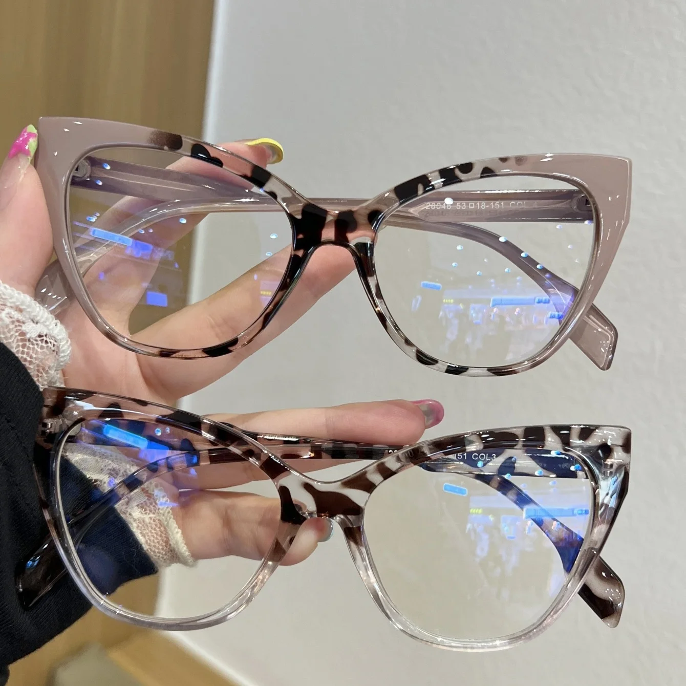 2Pcs Women's Plain Glasses New Large Frame Cat Eye Ultra-Light Anti-Eye Strain Transparent Lenses Eye Protection Music Festival