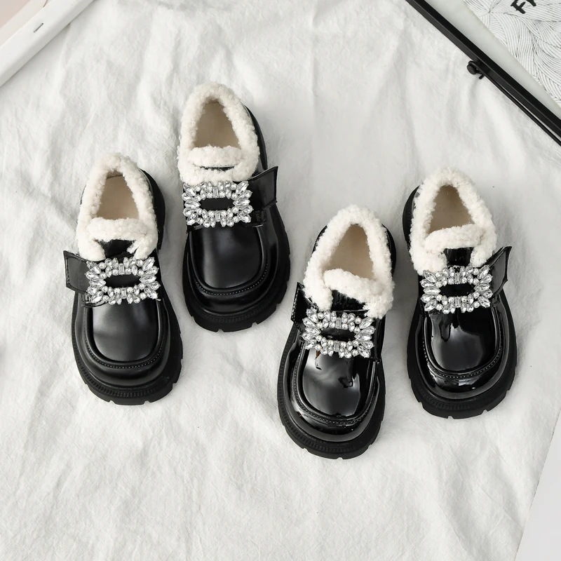 

Детские кожаные туфли на теплой подкладке для девочек, новинка 2025 года, детские термоплатья, простые элегантные шикарные детские школьные массивные туфли Мэри Джейн на плоской подошве