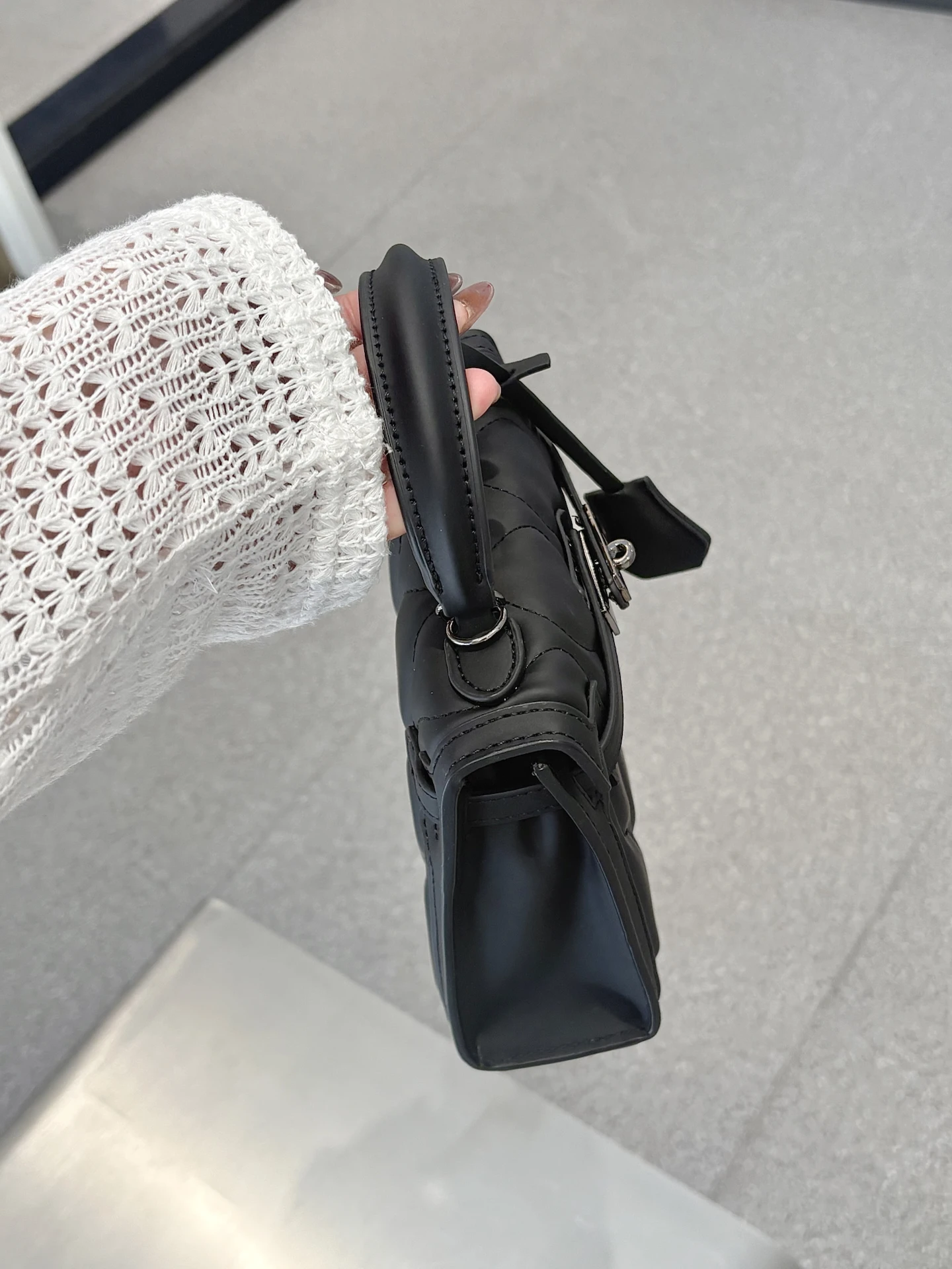 amiciyah-women's-fashionable-wave-pattern-bag-2026-new-handbag-shoulder-crossbody-small-square-bag-leather-handbag