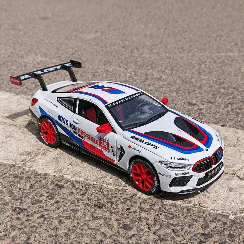 BMW M8 GTE نموذج سيارة سباق السبائكي ، لعبة معدنية ، المركبات الرياضية ، مجموعة نموذج السيارة ، هدايا إضاءة الصوت ، 1:24