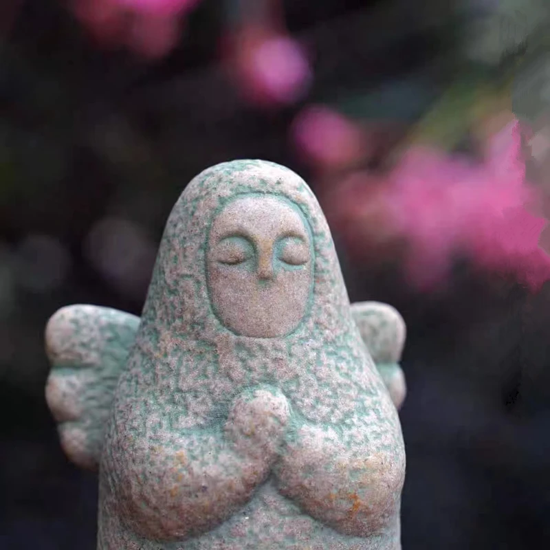 Cursed Muse Statue BOTW Stone Statue Zelda Game Props Collectible Tabletop Decorations view 4