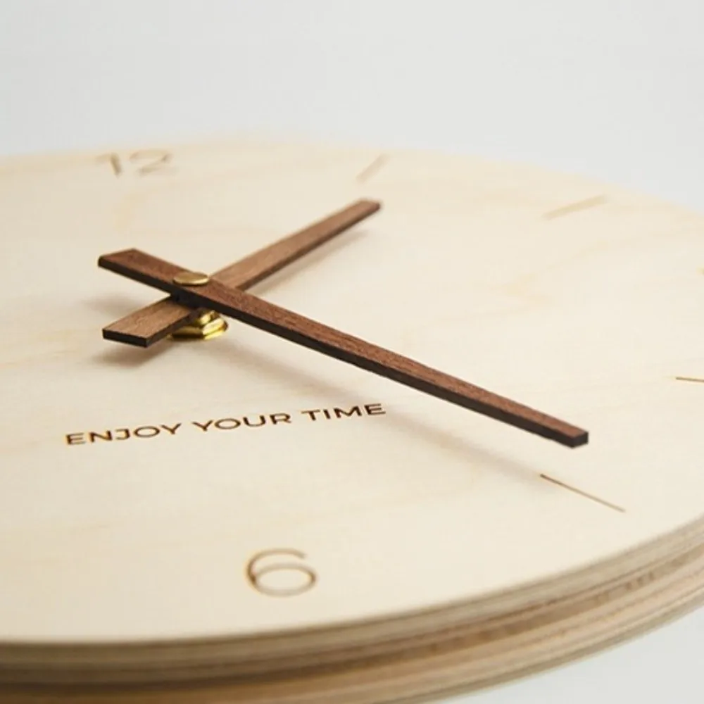 

Home Decor Round Solid Wood Clock Hanging Nordic Style Aesthetic Clock Minimalist Scale Clock Wall Decoration