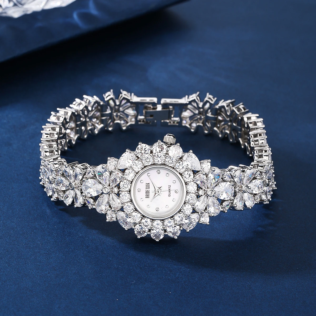 014467 Luxury Women\'s Watches 19CM Cubic Zircon Elements Crystal Bracelet Watch for Wedding Party  Bride Watches Jewellery Set