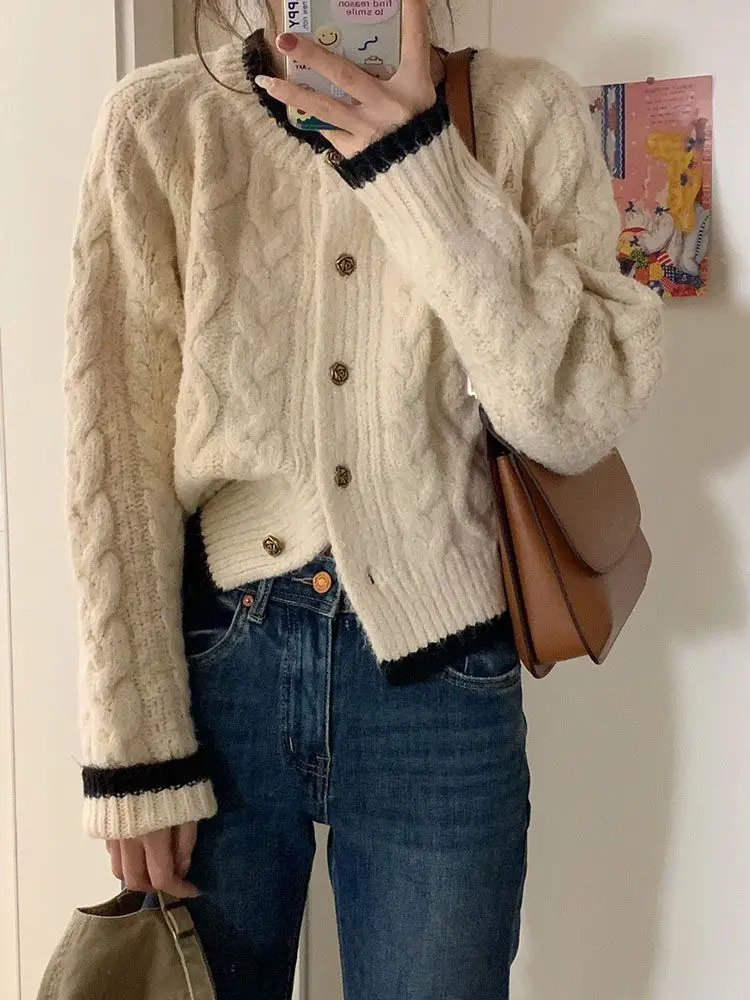 

Retro Twist Sweater Women's Autumn Winter 2025 Coat Outwear Soft Knitted Cardigan Cropped Cardigan Tops Fashion