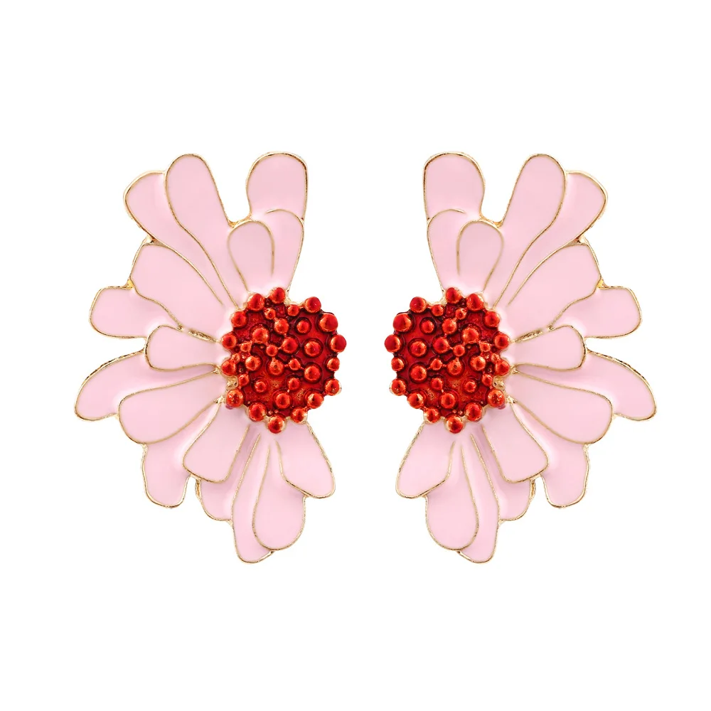 Fresh pastoral style alloy dripping flower earrings fashionable and atmospheric design sense small daisy stud earrings women