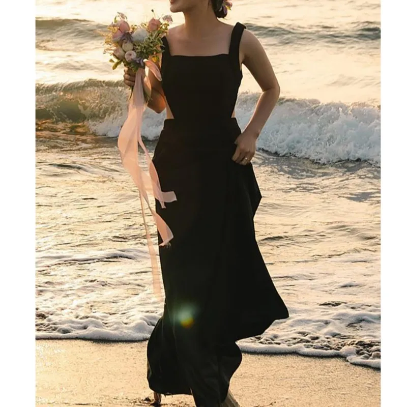 Fashionable Spaghetti Straps Bridal Dress Elegant Long A-line Wedding Dresses New Square Collar Black Party Dresses Customized