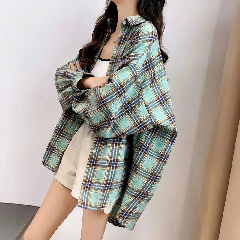 Women\'s Spring and Summer Fashion Simplicity Plaid Turn-down Collar Long Sleeve Shirts Women Clothes All-match Casual Loose Tops