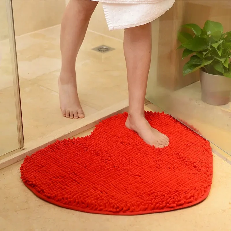 Chenille Bathroom Carpet Heart Shape Solid Color Mats Doormat Bathroom Non-sllip Absorbent Floor Mat Soft Bedroom Small Rug