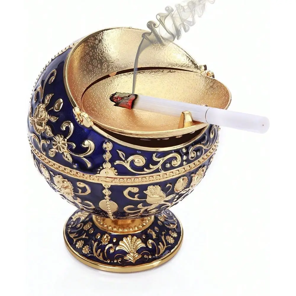 

COOL Windproof Ashtray With Lid Metal Portable Cigarettes Ashtrays For Outdoors Indoors Hand Stamped Pattern Smoking Ashtray Fa