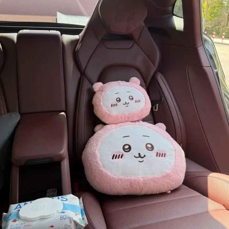 Chiikawa autokussen, schoudervulling, pluche dames nekkussen, taillekussen, cartoon Usagi Hachiware auto-onderdelen vakantie cadeau kussen