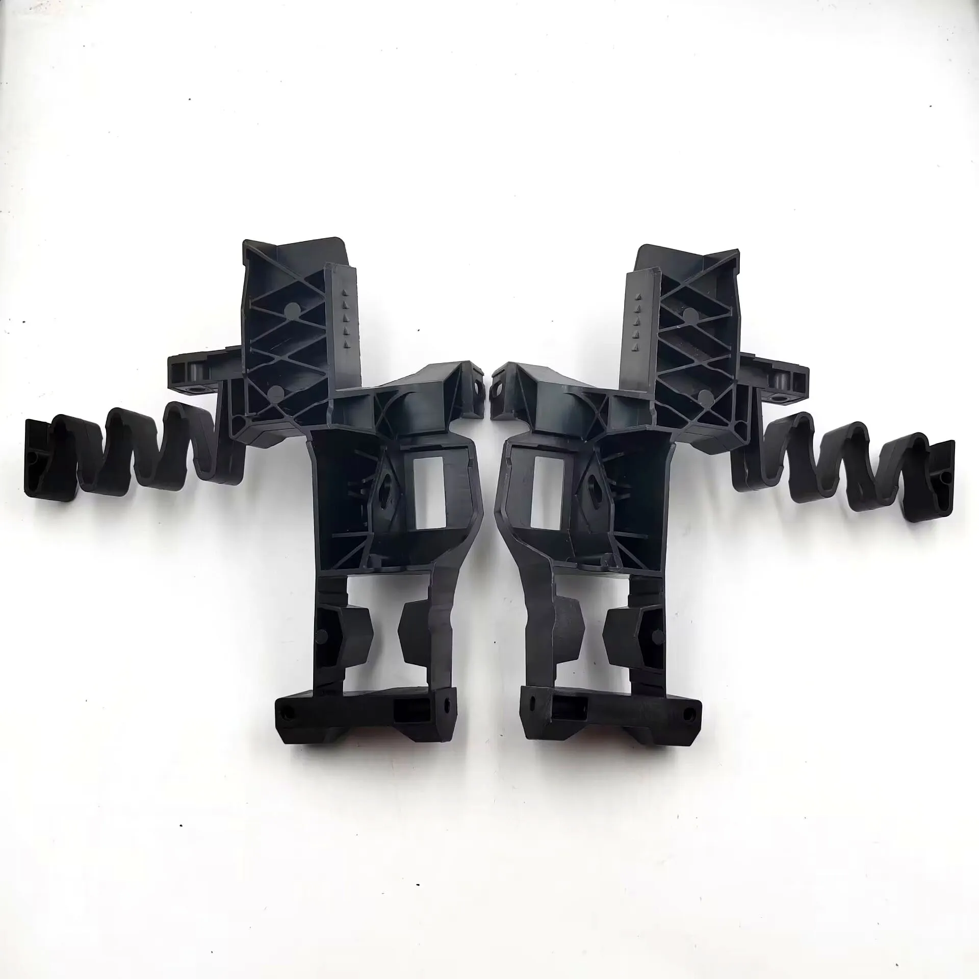 

1pcs For Audi A7L Front Bumper Headlight Mounting Bracket