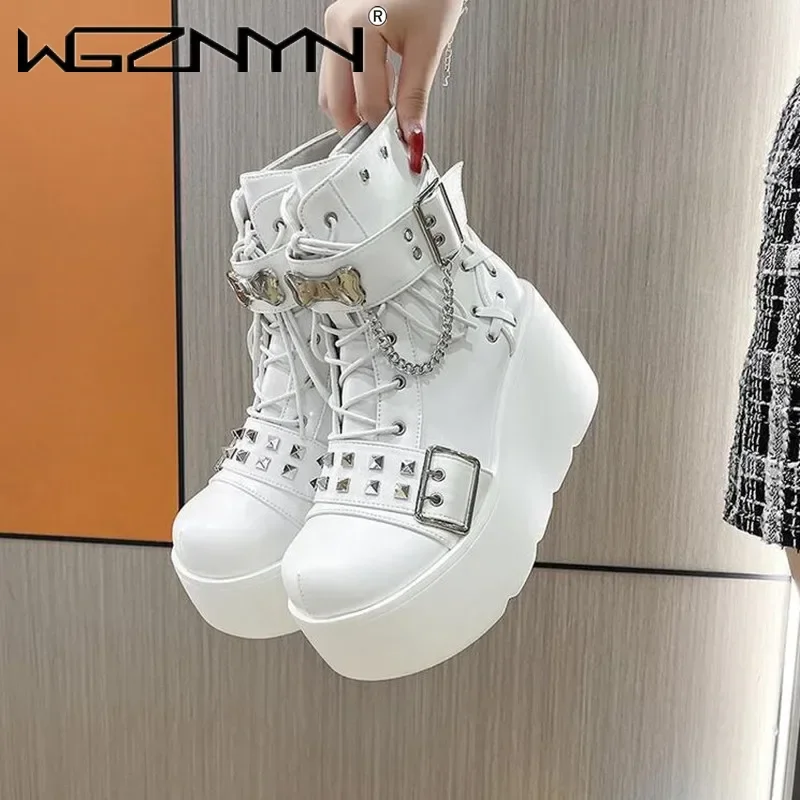 Women\'s Rivet Chain Design Boots 2025 New Punk Gothic Shoes Large Size Street Fashion Female Modern Cosplay Boots Platform Botas