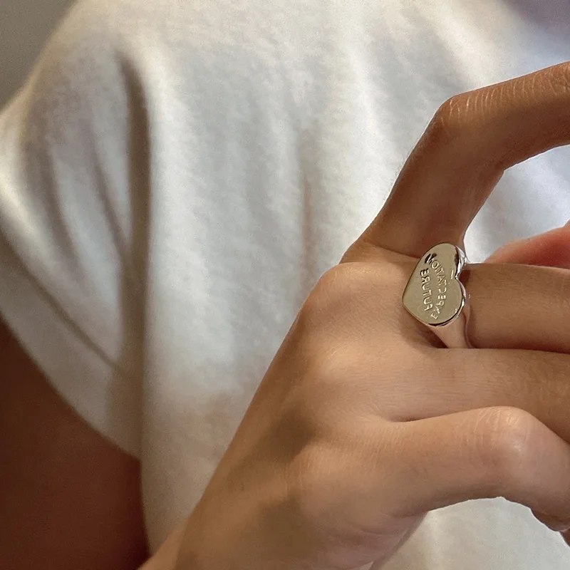 

Кольцо из стерлингового серебра 925 пробы с английской буквой «Любовь», дизайн Сотацу, текстурированное открывающееся кольцо, свадебное кольцо, японский, Южная Корея, блоггер
