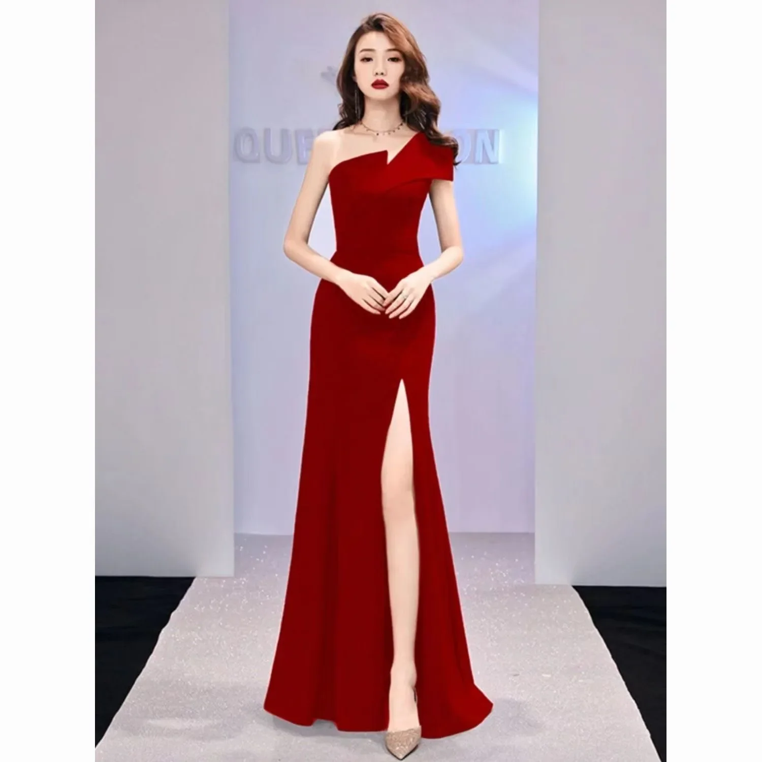 F347One-shoulder evening dress noble temperament celebrity high-end elegance high-end texture long fishtail aura queen