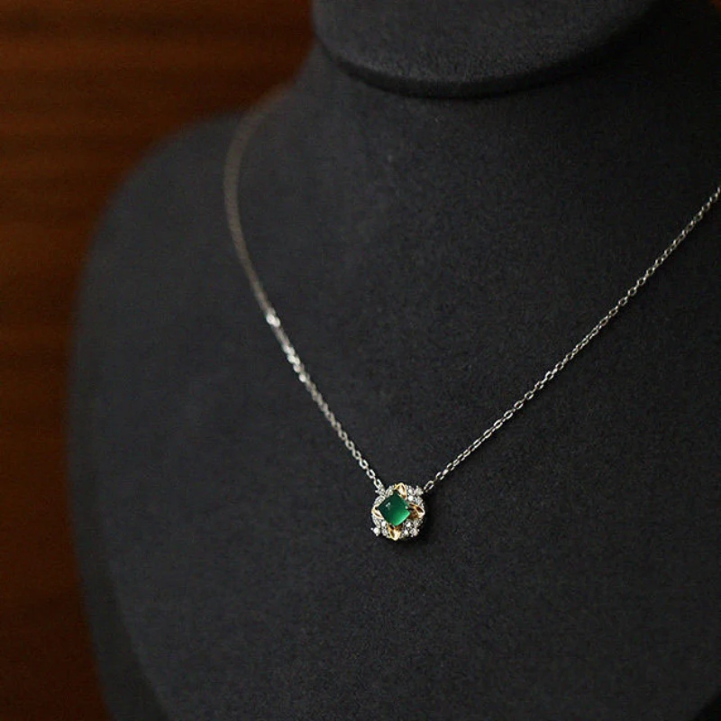 

Новое классическое цветочное ожерелье в китайском стиле, новое модное зеленое кулон из натурального халцедона, ювелирное изделие для банкета, вечеринки, подарок