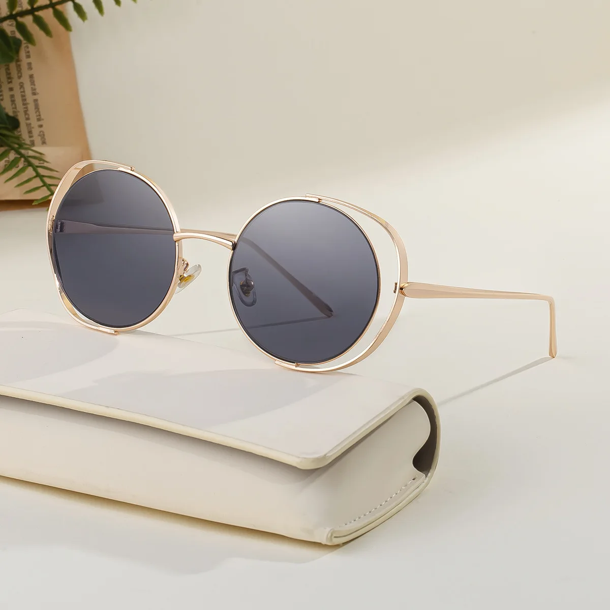 2025 New Fashion Ov… - image