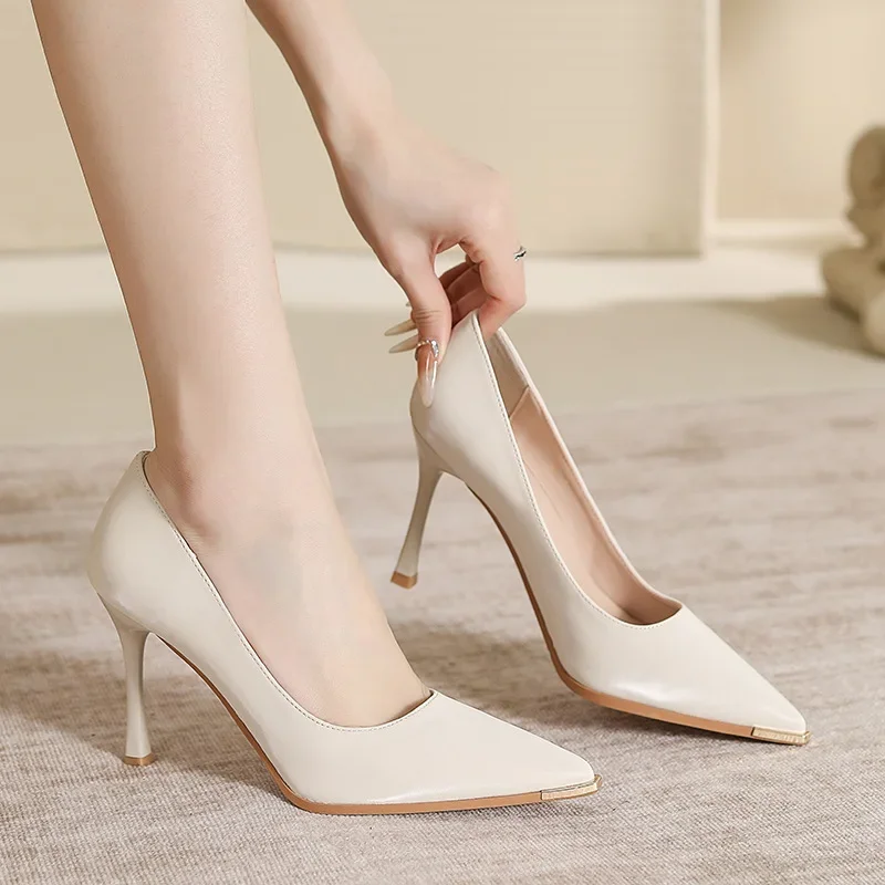 

Размер 31–43, женская рабочая обувь из искусственной кожи с острым носком на шпильке, однотонные вечерние модельные туфли