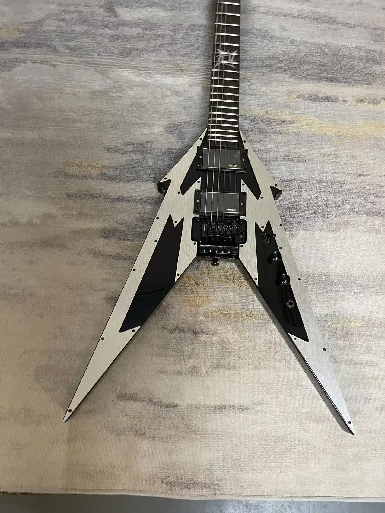 Electric Guitar 6-Chord Alien Ras Electric Guitar, Black Body, Factory Photo for Delivery, In Stock, Order and Ship Immediately